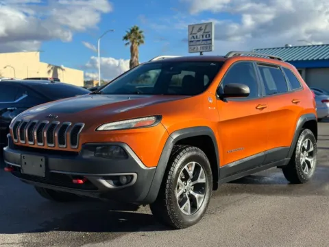 Another view of 2015 Jeep Cherokee TrailHawk Sport Utility 4D for sale in Las Cruces, NM at L&L Auto Sales