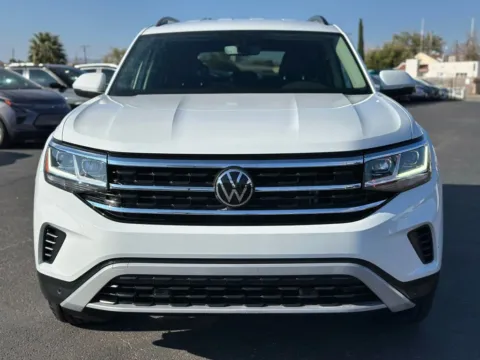 Photos of 2022 Volkswagen Atlas SE w/Tech Pkg Sport Utility 4D for sale in Las Cruces, NM at L&L Auto Sales