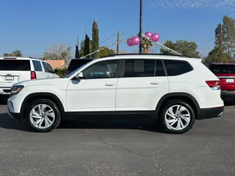 More photos of 2022 Volkswagen Atlas SE w/Tech Pkg Sport Utility 4D at L&L Auto Sales, NM