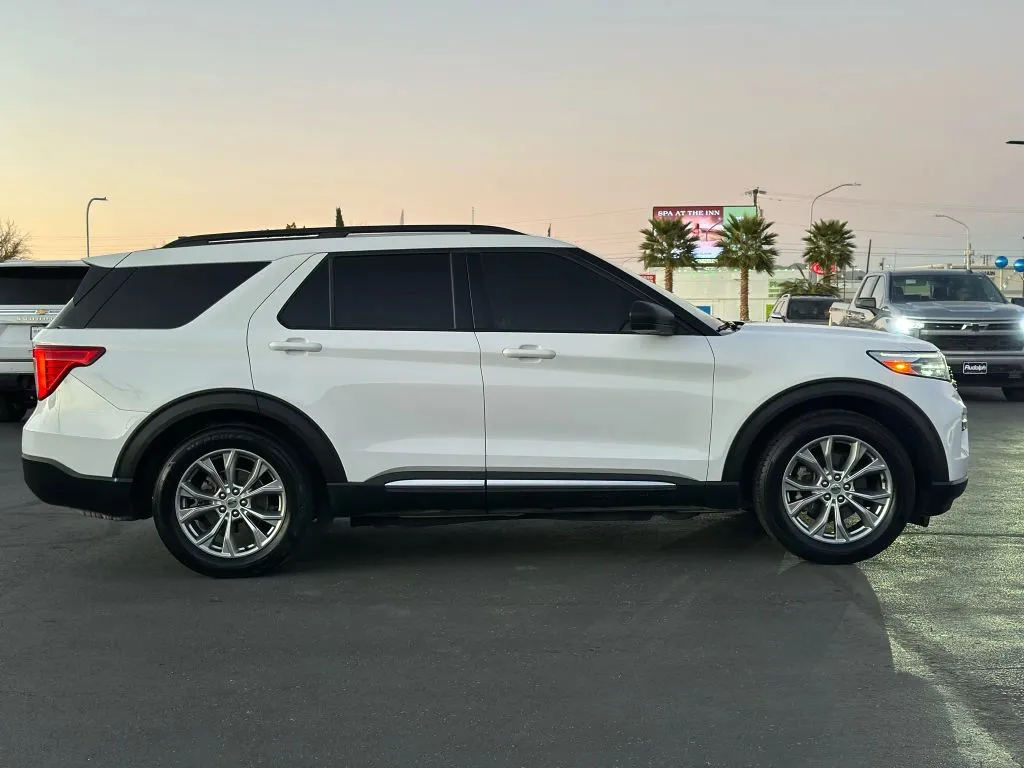 Image of 2021 Ford Explorer XLT Sport Utility 4D