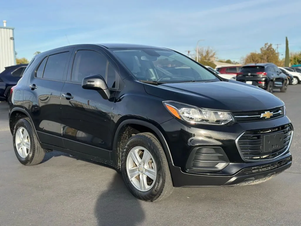 Black 2022 Chevrolet Trax LS Sport Utility 4D for sale in Las Cruces, NM