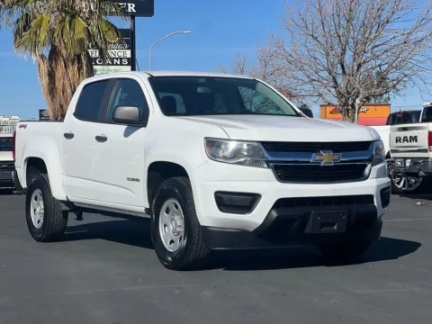 White 2017 Chevrolet Colorado Crew Cab Work Truck Pickup 4D 5 ft for sale in Las Cruces, NM