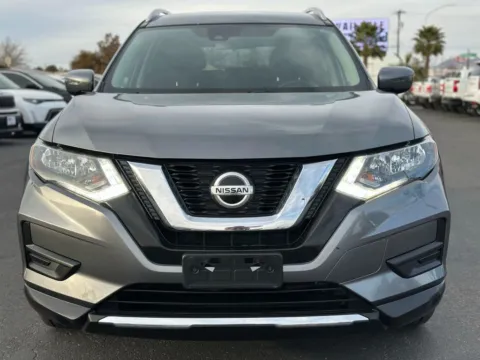 Photos of 2020 Nissan Rogue SV Sport Utility 4D for sale in Las Cruces, NM at L&L Auto Sales
