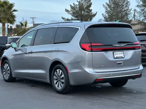 More photos of 2021 Chrysler Pacifica Touring L Minivan 4D at L&L Auto Sales, NM