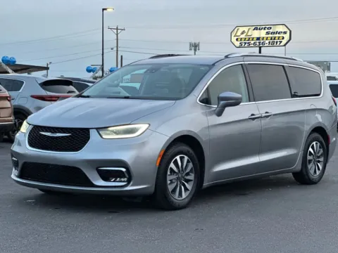 Another view of 2021 Chrysler Pacifica Touring L Minivan 4D for sale in Las Cruces, NM at L&L Auto Sales