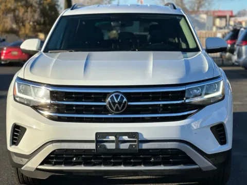 Photos of 2021 Volkswagen Atlas SE 4Motion w/Tech Pkg Sport Utility 4D for sale in Las Cruces, NM at L&L Auto Sales