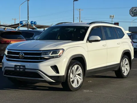 Another view of 2021 Volkswagen Atlas SE 4Motion w/Tech Pkg Sport Utility 4D for sale in Las Cruces, NM at L&L Auto Sales