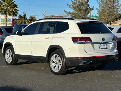 More photos of 2021 Volkswagen Atlas SE 4Motion w/Tech Pkg Sport Utility 4D at L&L Auto Sales, NM