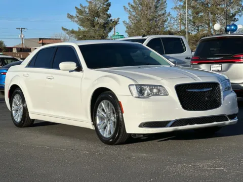 White 2018 Chrysler 300 Touring L Sedan 4D for sale in Las Cruces, NM