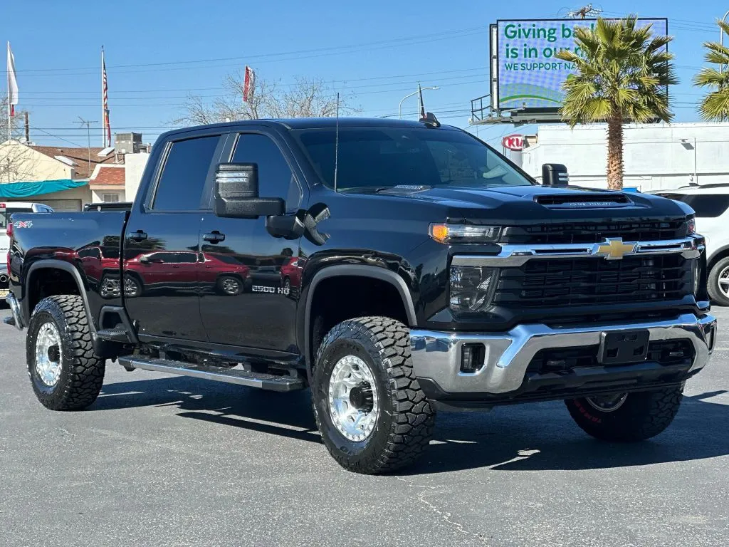 Black 2024 Chevrolet Silverado 2500 HD Crew Cab LT Pickup 4D 6 1/2 ft for sale in Las Cruces, NM