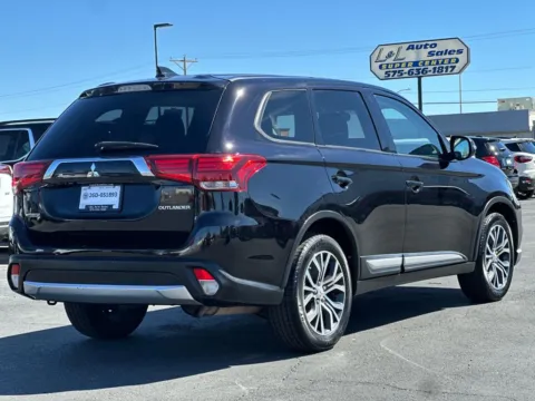 More photos of 2017 Mitsubishi Outlander SE Sport Utility 4D at L&L Auto Sales, NM