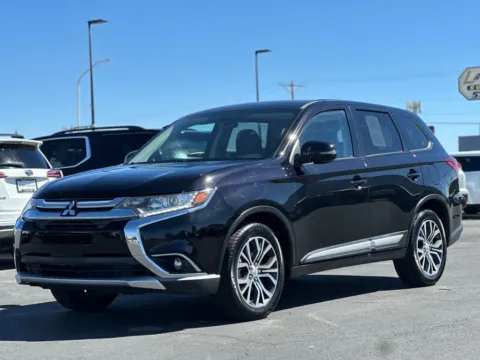 Another view of 2017 Mitsubishi Outlander SE Sport Utility 4D for sale in Las Cruces, NM at L&L Auto Sales