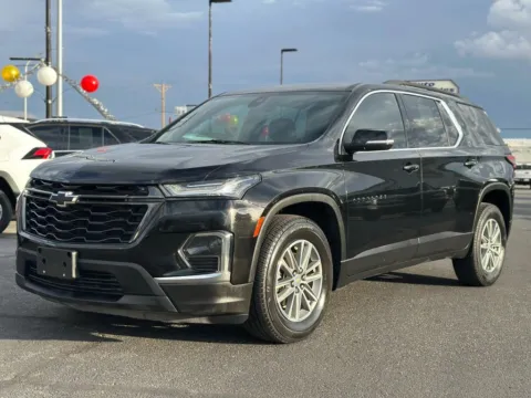 Another view of 2022 Chevrolet Traverse LT Sport Utility 4D for sale in Las Cruces, NM at L&L Auto Sales