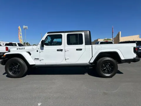 More photos of 2021 Jeep Gladiator Willys Sport Pickup 4D 5 ft at L&L Auto Sales, NM