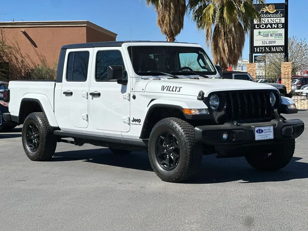 White 2021 Jeep Gladiator Willys Sport Pickup 4D 5 ft for sale in Las Cruces, NM
