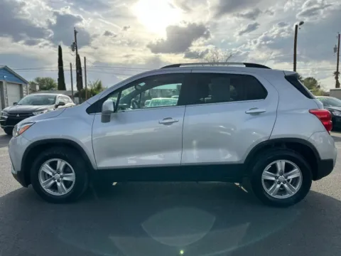 More photos of 2019 Chevrolet Trax LT Sport Utility 4D at L&L Auto Sales, NM