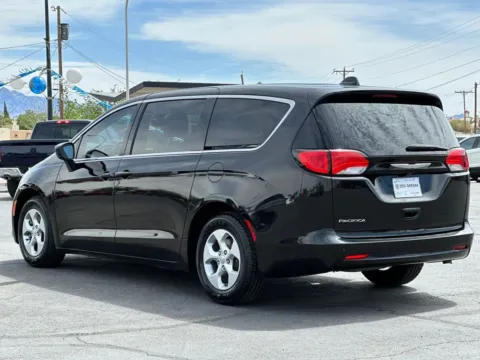 More photos of 2017 Chrysler Pacifica LX Minivan 4D at L&L Auto Sales, NM