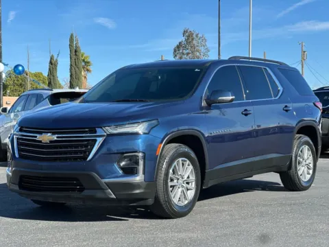 Another view of 2022 Chevrolet Traverse LT Sport Utility 4D for sale in Las Cruces, NM at L&L Auto Sales