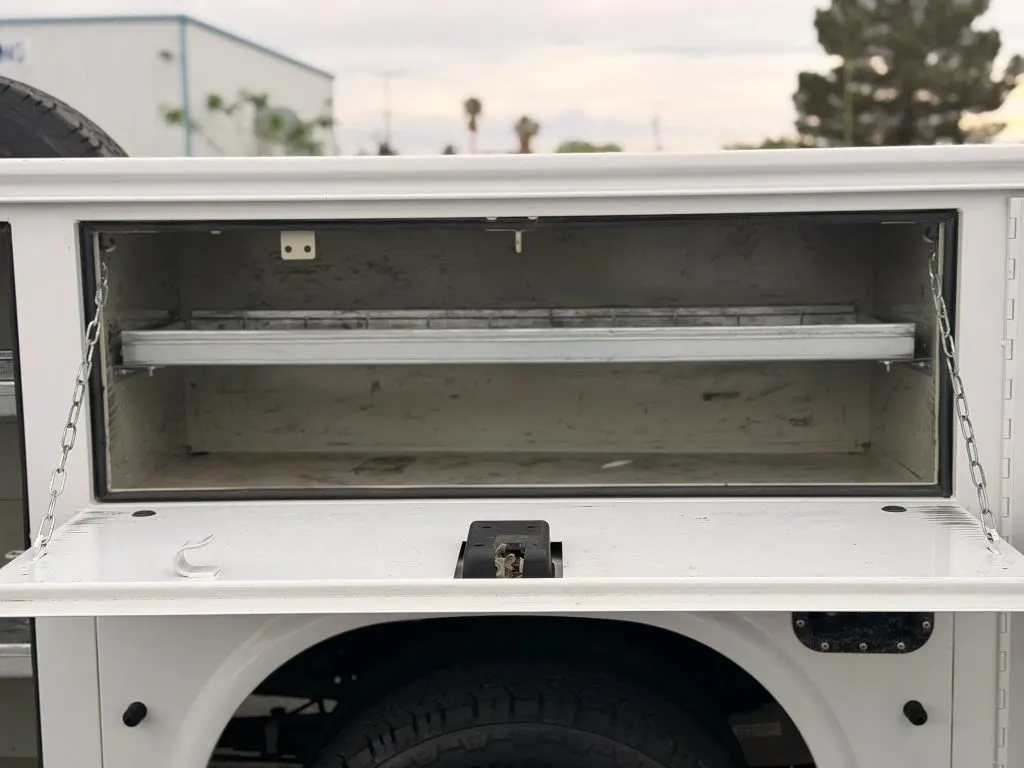 2016 Ford F-350 Super Duty Chassis Cab XL - Photo 12