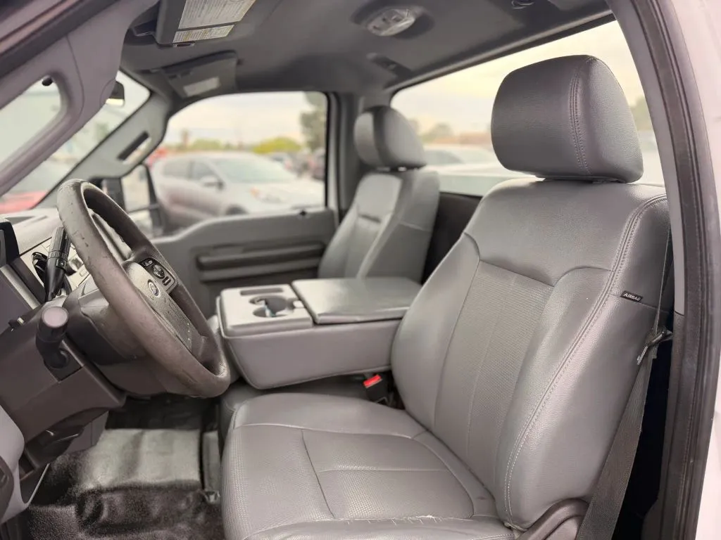 2016 Ford F-350 Super Duty Chassis Cab XL - Photo 16