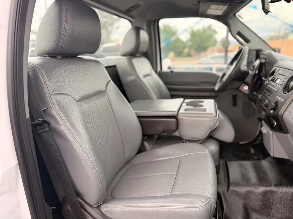 2016 Ford F-350 Super Duty Chassis Cab XL - Photo 15