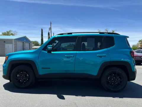 More photos of 2020 Jeep Renegade Altitude Sport Utility 4D at L&L Auto Sales, NM
