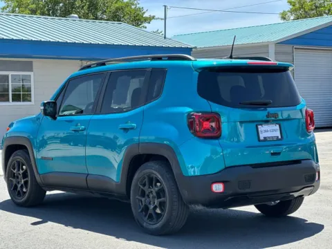 More photos of 2020 Jeep Renegade Altitude Sport Utility 4D at L&L Auto Sales, NM