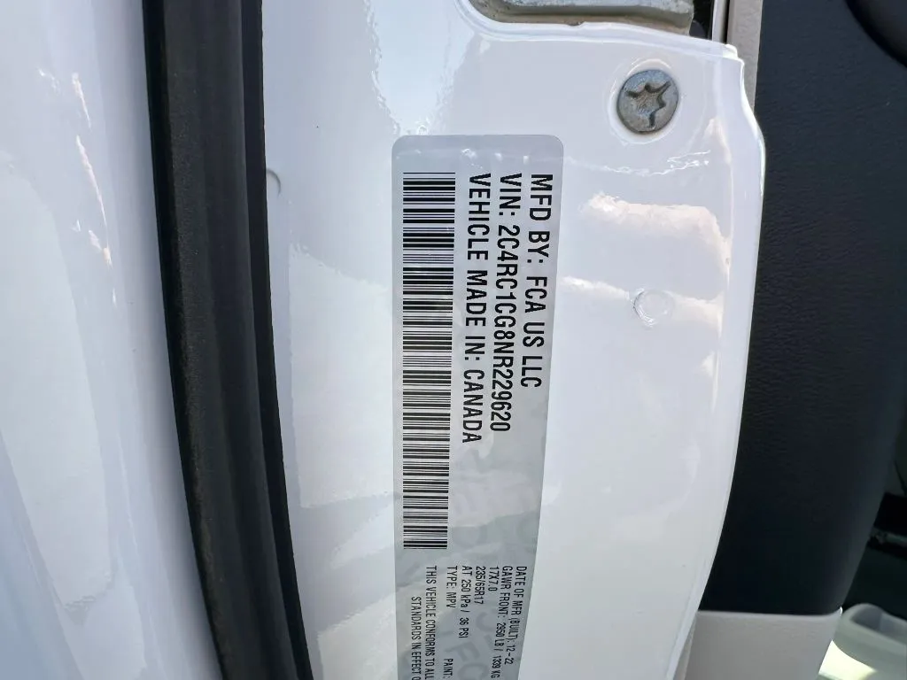 2022 Chrysler Voyager LX - Photo 25