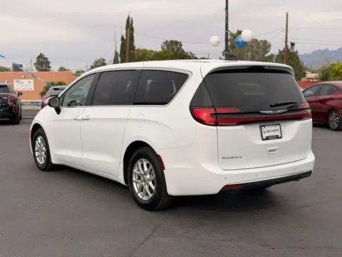 More photos of 2023 Chrysler Pacifica Touring L Van 4D at L&L Auto Sales, NM