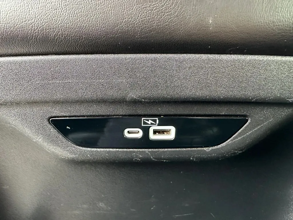 2023 Chrysler Pacifica Touring L - Photo 21