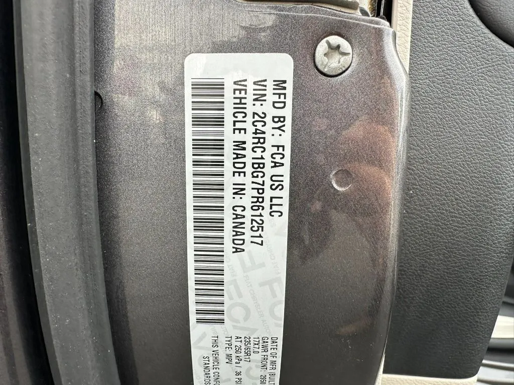 2023 Chrysler Pacifica Touring L - Photo 30