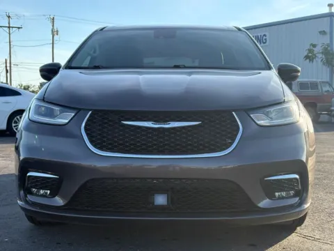 Photos of 2023 Chrysler Pacifica Touring L Van 4D for sale in Las Cruces, NM at L&L Auto Sales