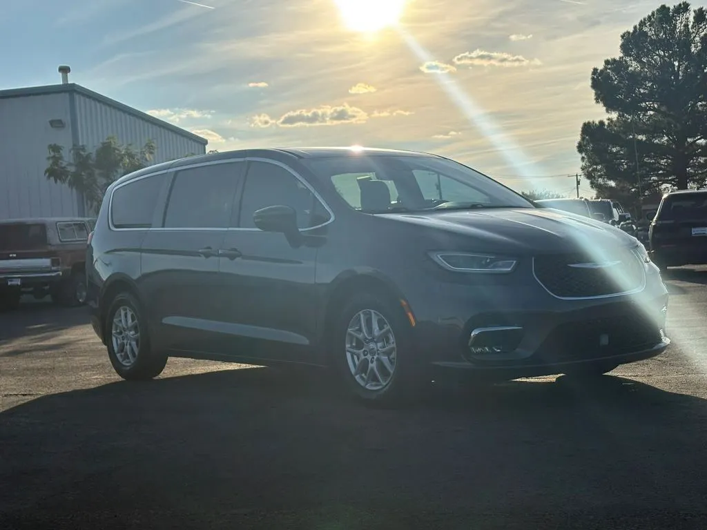 Gray 2023 Chrysler Pacifica Touring L Van 4D for sale in Las Cruces, NM