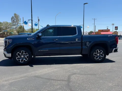 More photos of 2023 GMC Sierra 1500 Crew Cab SLE Pickup 4D 5 3/4 ft at L&L Auto Sales, NM