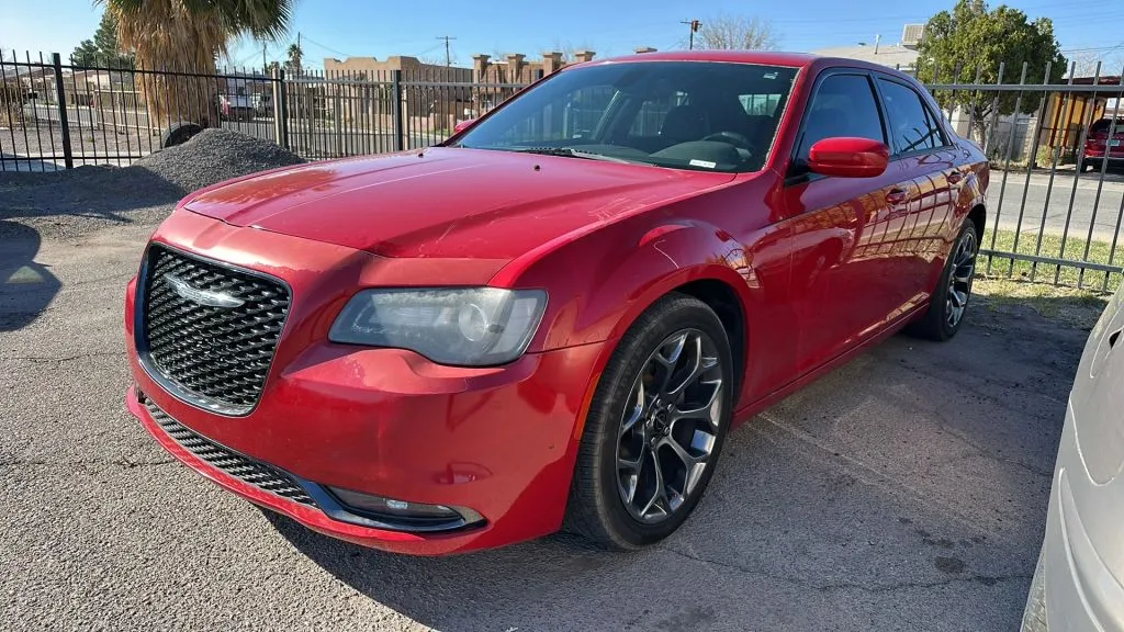 2015 Chrysler 300's photo