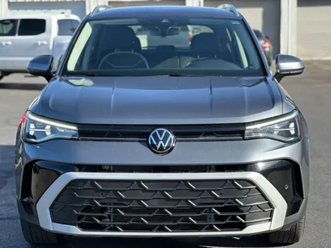 Photos of 2025 Volkswagen Taos SE Sport Utility 4D for sale in Las Cruces, NM at L&L Auto Sales