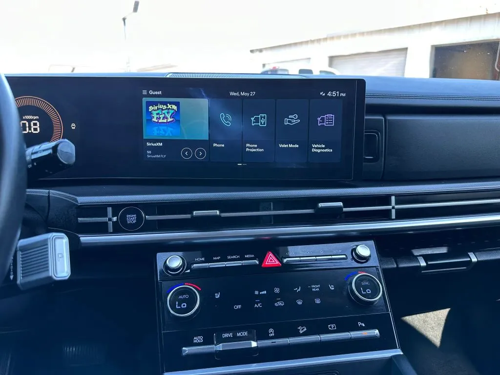 2025 Hyundai Santa Fe SEL - Photo 27