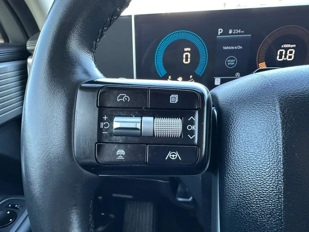 2025 Hyundai Santa Fe SEL - Photo 23
