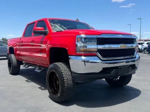 Red 2018 Chevrolet Silverado 1500 Crew Cab LT Pickup 4D 6 1/2 ft for sale in Las Cruces, NM
