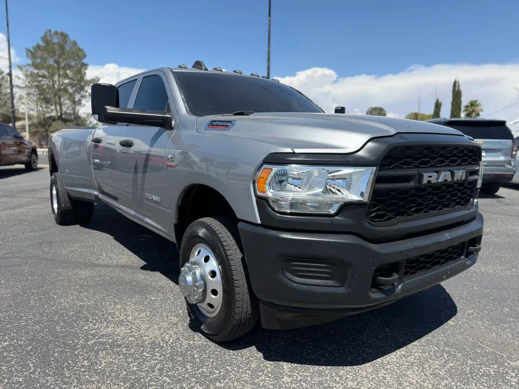 2020 RAM 3500 Tradesman 4X4 Crew Cab LWB's photo