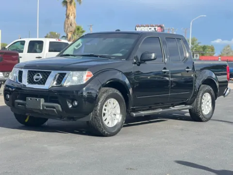 Another view of 2014 Nissan Frontier Crew Cab SV Pickup 4D 5 ft for sale in Las Cruces, NM at L&L Auto Sales