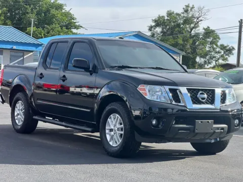 Black 2014 Nissan Frontier Crew Cab SV Pickup 4D 5 ft for sale in Las Cruces, NM