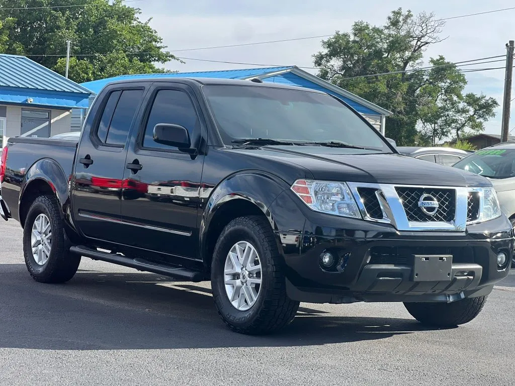 Black 2014 Nissan Frontier Crew Cab SV Pickup 4D 5 ft for sale in Las Cruces, NM