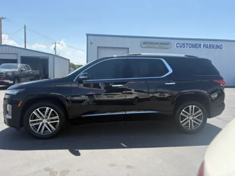 More photos of 2023 Chevrolet Traverse High Country Sport Utility 4D at L&L Auto Sales, NM
