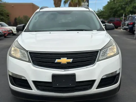 Photos of 2013 Chevrolet Traverse LS Sport Utility 4D for sale in Las Cruces, NM at L&L Auto Sales