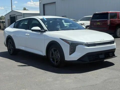 White 2025 Kia K4 LXS Sedan 4D for sale in Las Cruces, NM