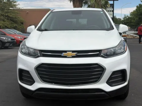 Photos of 2022 Chevrolet Trax LS Sport Utility 4D for sale in Las Cruces, NM at L&L Auto Sales