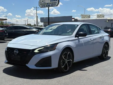 Another view of 2024 Nissan Altima 2.5 SR Sedan 4D for sale in Las Cruces, NM at L&L Auto Sales
