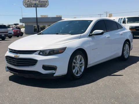 Another view of 2018 Chevrolet Malibu LT Sedan 4D for sale in Las Cruces, NM at L&L Auto Sales