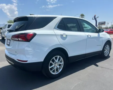 More photos of 2024 Chevrolet Equinox LT Sport Utility 4D at L&L Auto Sales, NM